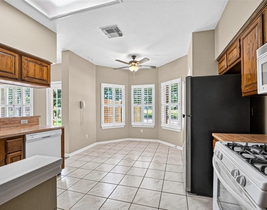 1502 Beechurst Court - Photo Thumbnail 12