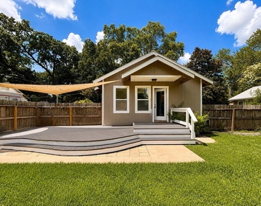 5707 Delfren Lane - Photo Thumbnail 18