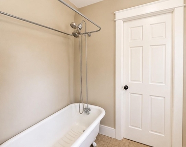 5707 Delfren Lane - Photo Thumbnail 8