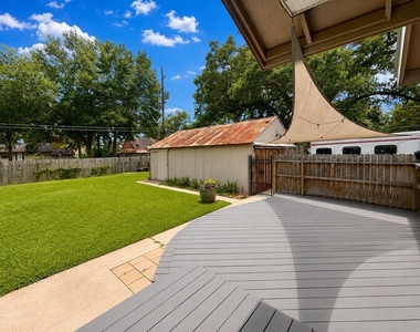 5707 Delfren Lane - Photo Thumbnail 17