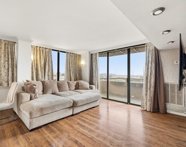 3525 Sage Road - Photo Thumbnail 4