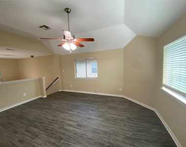 4903 Summer Ridge Drive - Photo Thumbnail 7
