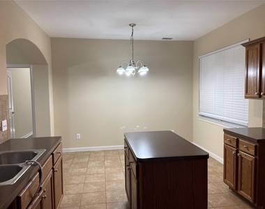 4903 Summer Ridge Drive - Photo Thumbnail 9