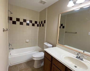 4903 Summer Ridge Drive - Photo Thumbnail 24