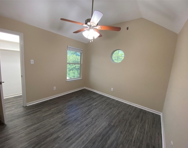 4903 Summer Ridge Drive - Photo Thumbnail 17