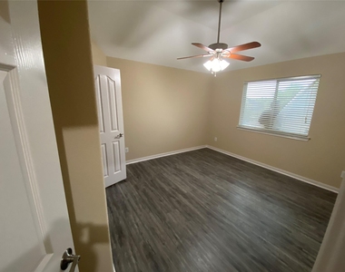4903 Summer Ridge Drive - Photo Thumbnail 20