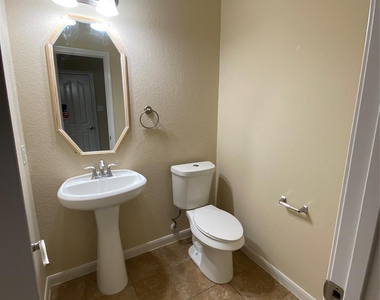 4903 Summer Ridge Drive - Photo Thumbnail 11