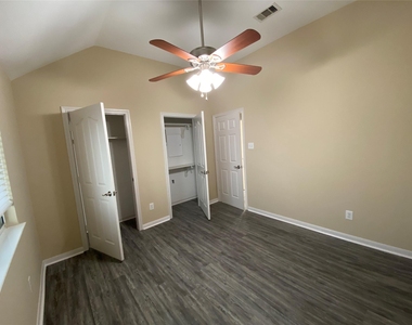 4903 Summer Ridge Drive - Photo Thumbnail 23