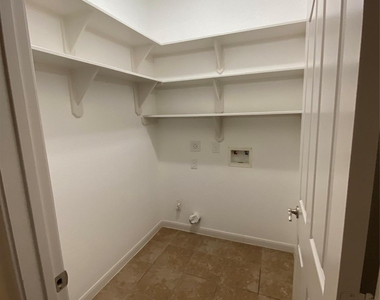 4903 Summer Ridge Drive - Photo Thumbnail 19