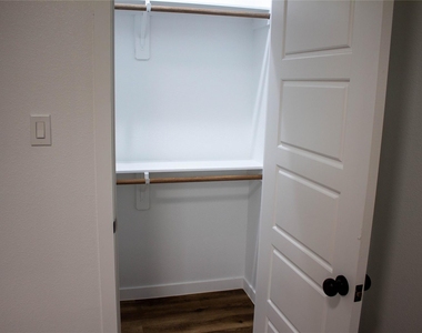 106 Runnels Street - Photo Thumbnail 22