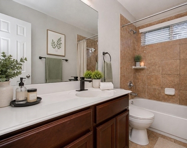 302 Trillium Drive - Photo Thumbnail 21