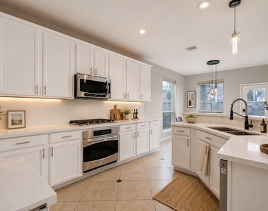302 Trillium Drive - Photo Thumbnail 8