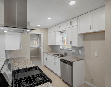 1015 Rock Canyon Drive - Photo Thumbnail 8