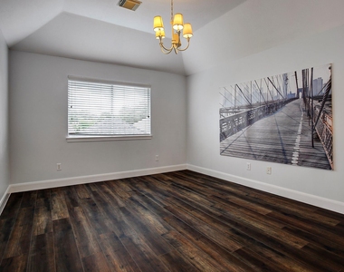 5630 Heather Run - Photo Thumbnail 22