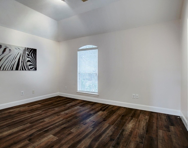 5630 Heather Run - Photo Thumbnail 21