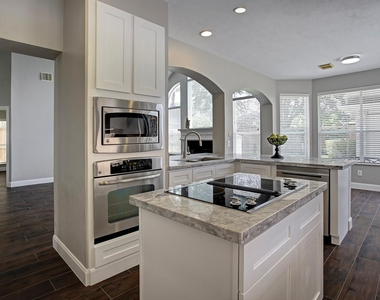 5630 Heather Run - Photo Thumbnail 8