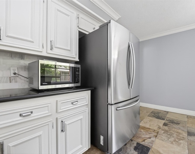 7111 Halfpenny Road - Photo Thumbnail 12