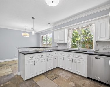 7111 Halfpenny Road - Photo Thumbnail 9