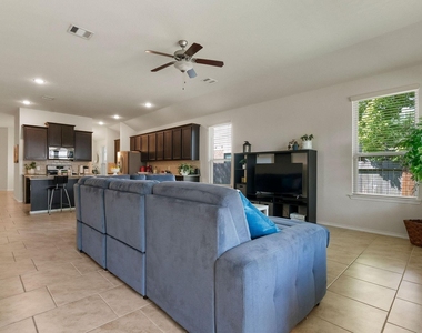 14011 Wolftrap Lane - Photo Thumbnail 16