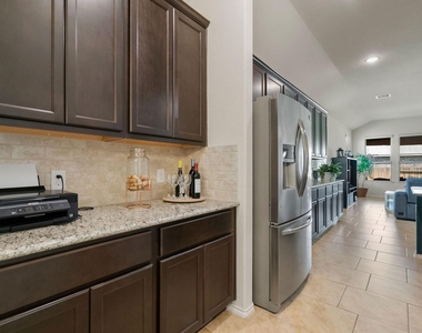 14011 Wolftrap Lane - Photo Thumbnail 10