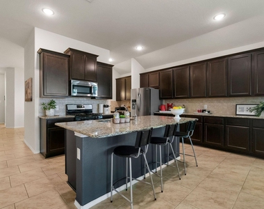 14011 Wolftrap Lane - Photo Thumbnail 6