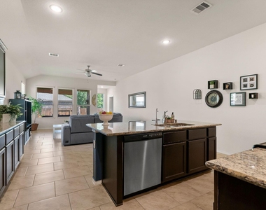 14011 Wolftrap Lane - Photo Thumbnail 7