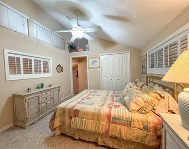 1031 Redfish Street - Photo Thumbnail 15