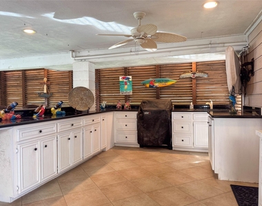 1031 Redfish Street - Photo Thumbnail 4