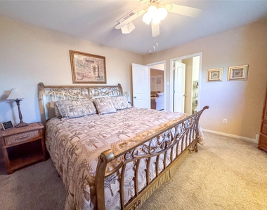 1031 Redfish Street - Photo Thumbnail 11