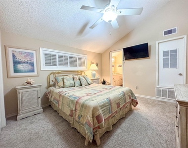 1031 Redfish Street - Photo Thumbnail 17