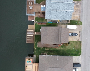 1031 Redfish Street - Photo Thumbnail 24