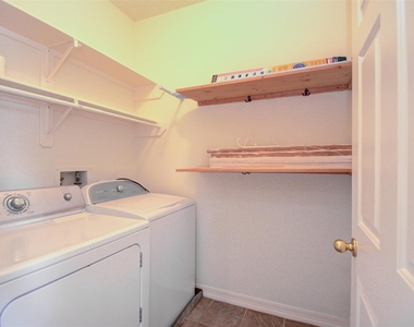 911 Reinicke Street - Photo Thumbnail 29