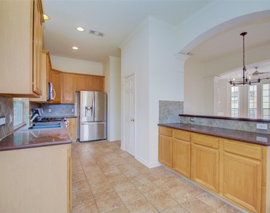 911 Reinicke Street - Photo Thumbnail 24