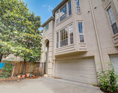 911 Reinicke Street - Photo Thumbnail 1