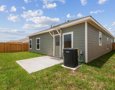 15874 Berry Hill Drive - Photo Thumbnail 1