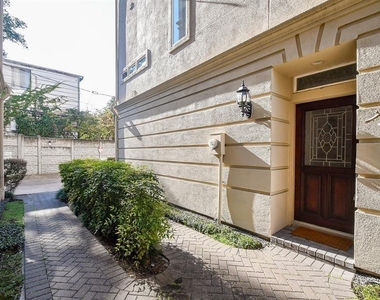 1515 Hyde Park Boulevard - Photo Thumbnail 30