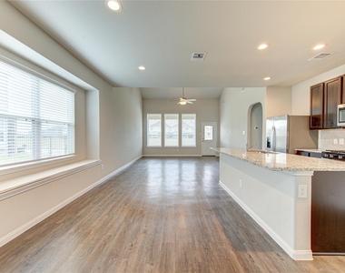 3707 W Alessano Lane - Photo Thumbnail 6