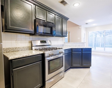 16307 Mulberry Run Court - Photo Thumbnail 5