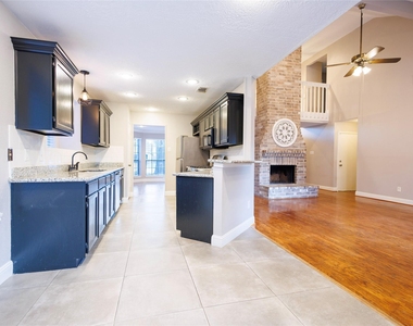 16307 Mulberry Run Court - Photo Thumbnail 8