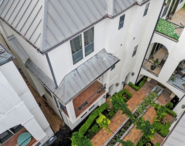 634 Nagle Street - Photo Thumbnail 1