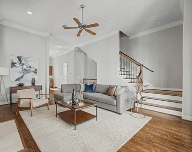 634 Nagle Street - Photo Thumbnail 8