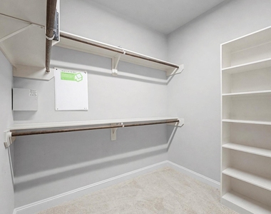 634 Nagle Street - Photo Thumbnail 21