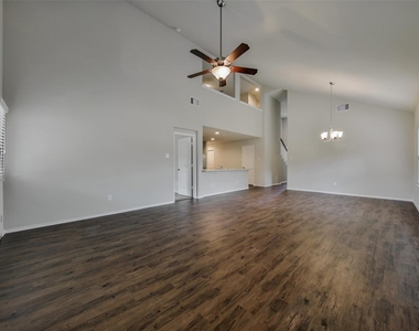 5423 Briarstone Ridge Lane - Photo Thumbnail 5