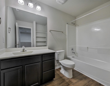 5423 Briarstone Ridge Lane - Photo Thumbnail 20