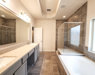 10717 Madden Oaks Place - Photo Thumbnail 25