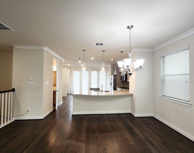 10717 Madden Oaks Place - Photo Thumbnail 11