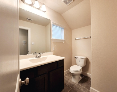 10717 Madden Oaks Place - Photo Thumbnail 7