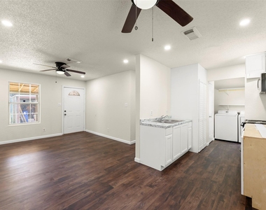 5941 Noel Lane - Photo Thumbnail 12
