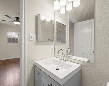 5941 Noel Lane - Photo Thumbnail 5