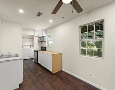 5941 Noel Lane - Photo Thumbnail 14